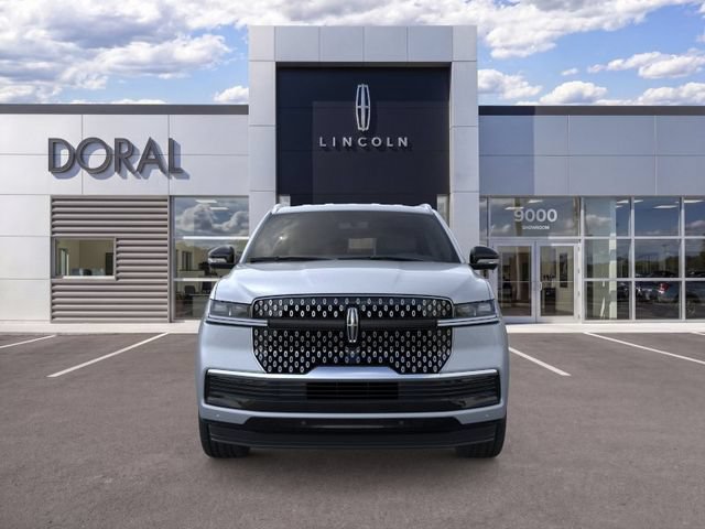 New 2026 Lincoln Navigator L Premier AWD/4WD image 6