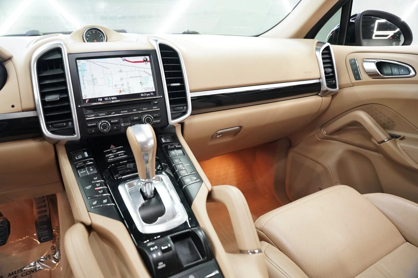 Used 2014 Porsche Cayenne AWD/4WD image 30