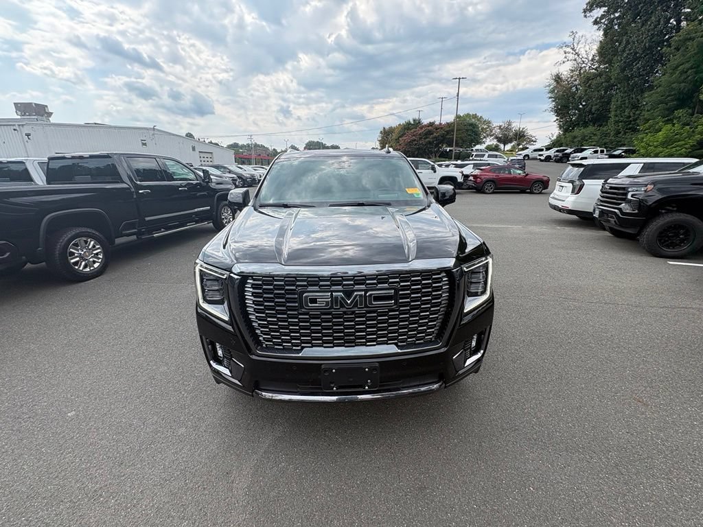 Used 2024 GMC Yukon Denali Ultimate AWD/4WD image 25