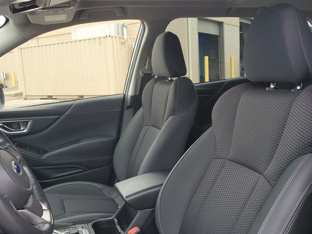 Used 2022 Subaru Forester Premium AWD/4WD image 5