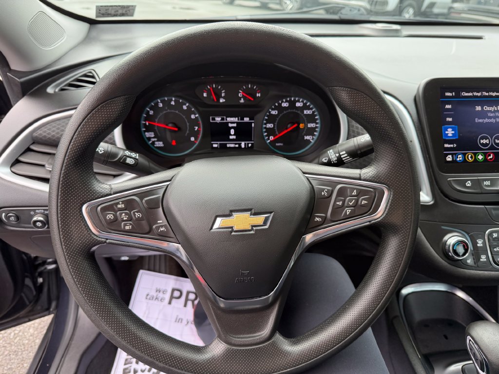 Used 2023 Chevrolet Malibu LT FWD image 15