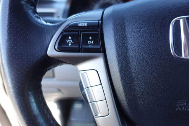 Used 2016 Honda Odyssey Touring Elite image 14