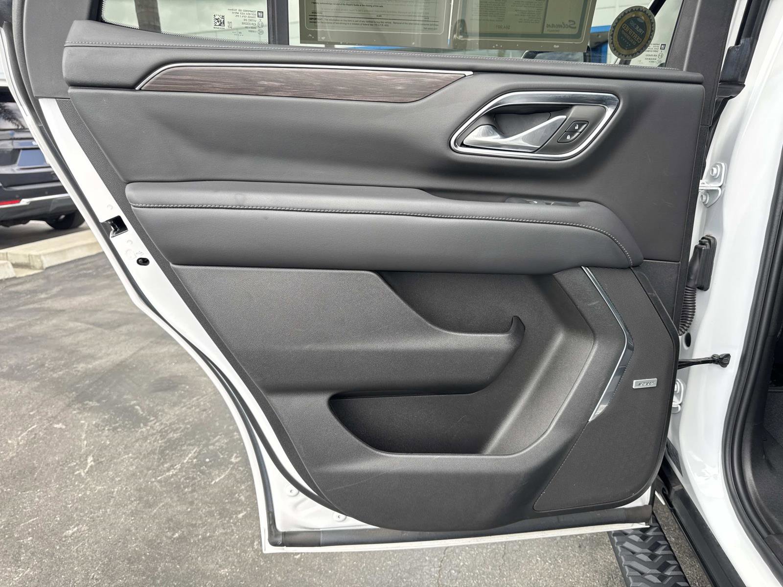 Used 2024 Chevrolet Tahoe Z71 w/ Luxury Package image 25