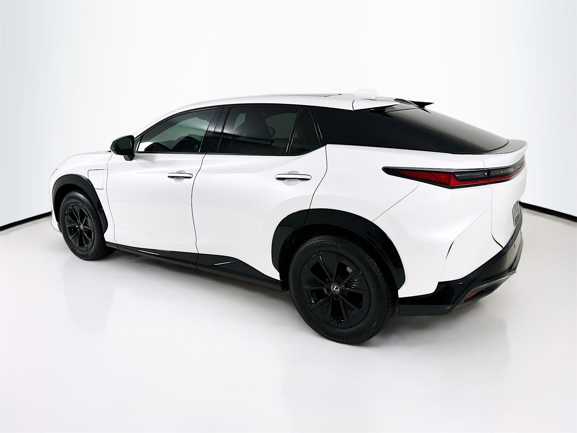 Used 2024 Lexus RZ 300e Premium w/ Accessory Package (Z1) image 6