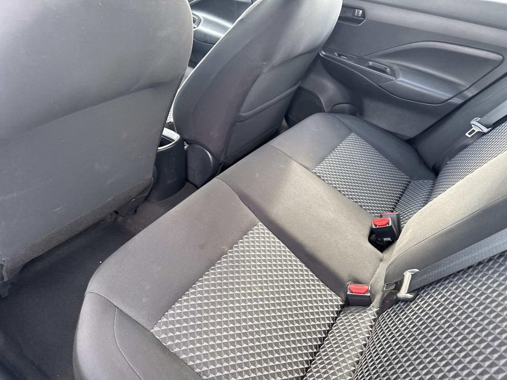 Used 2022 Nissan Versa S image 14