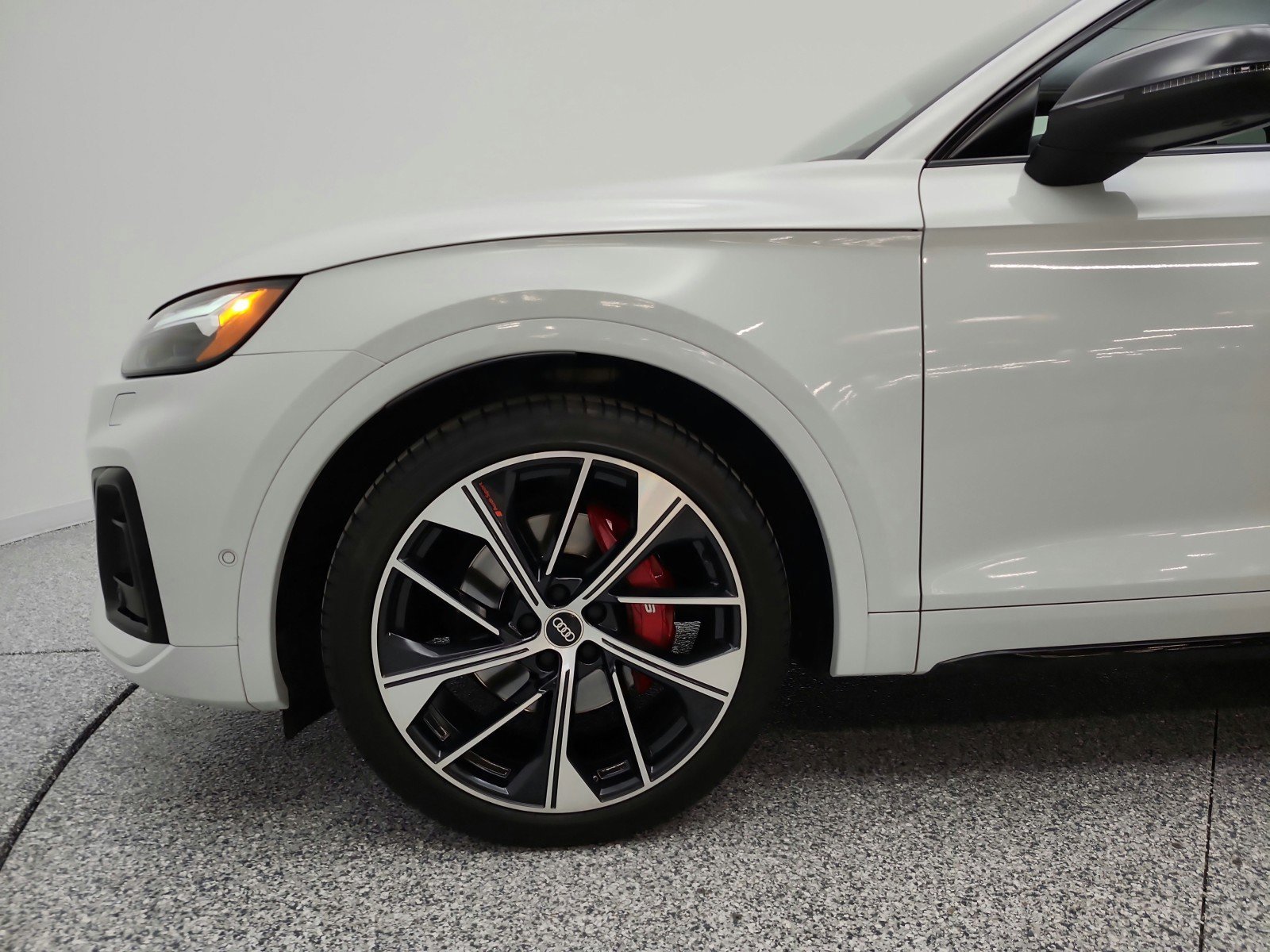 Used 2024 Audi SQ5 Prestige AWD/4WD image 22