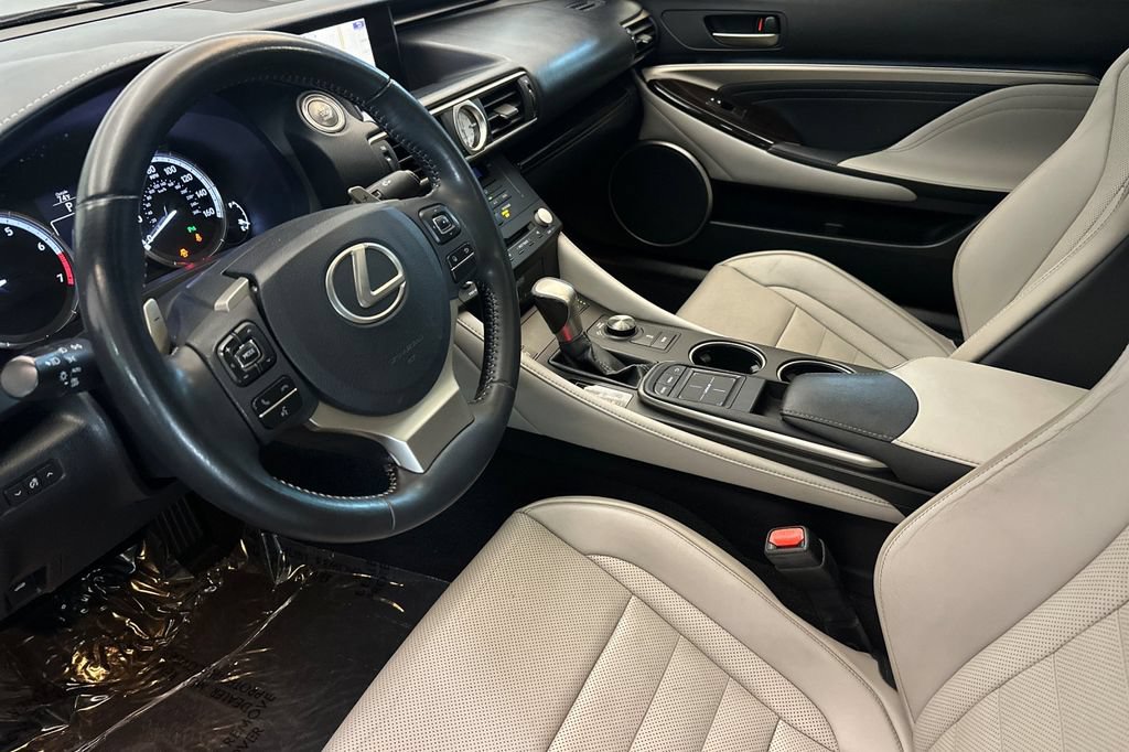 Used 2015 Lexus RC 350 w/ Luxury Package RWD image 10