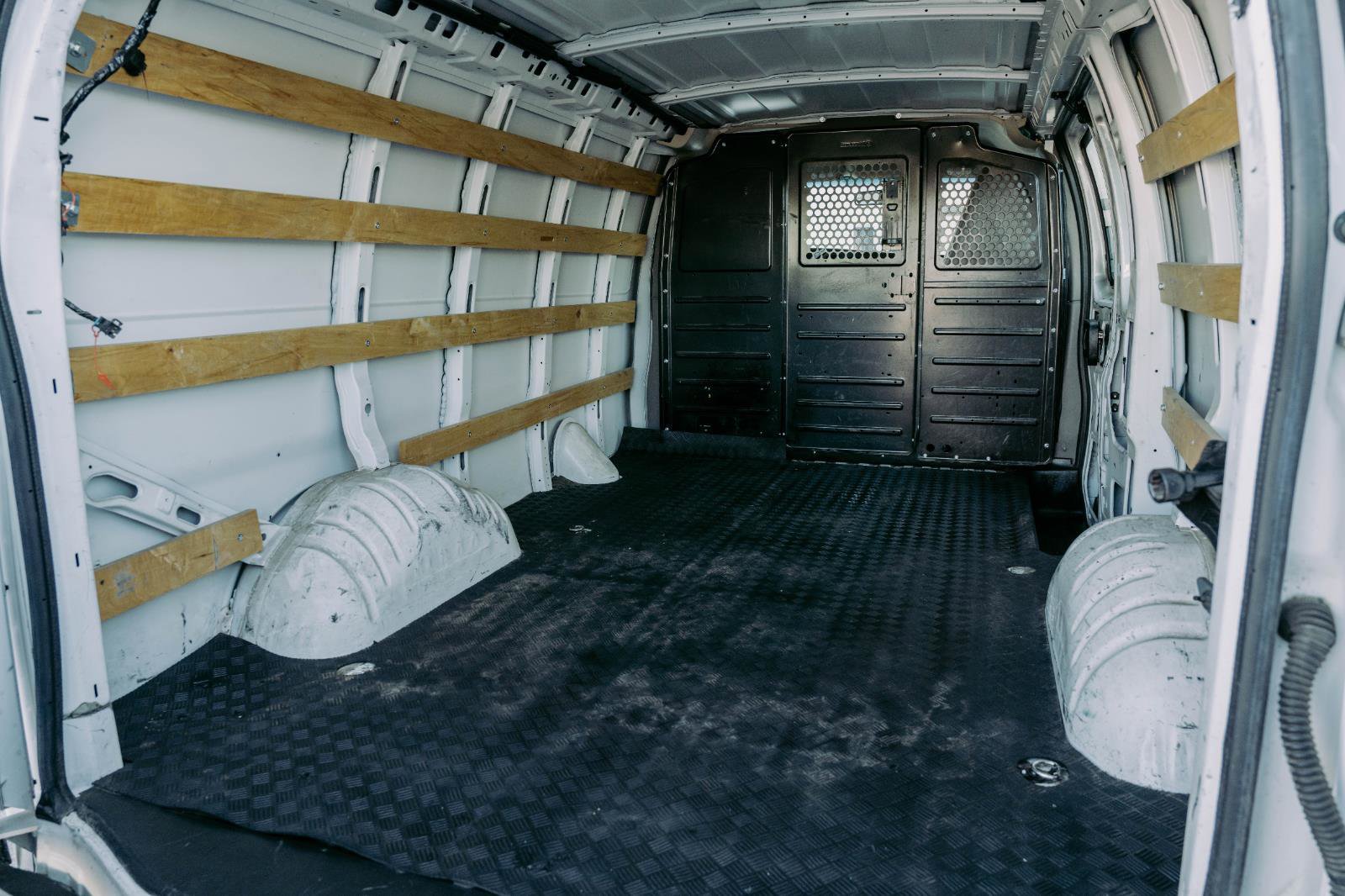 Used 2020 Chevrolet Express 2500 w/ Driver Convenience Package image 8