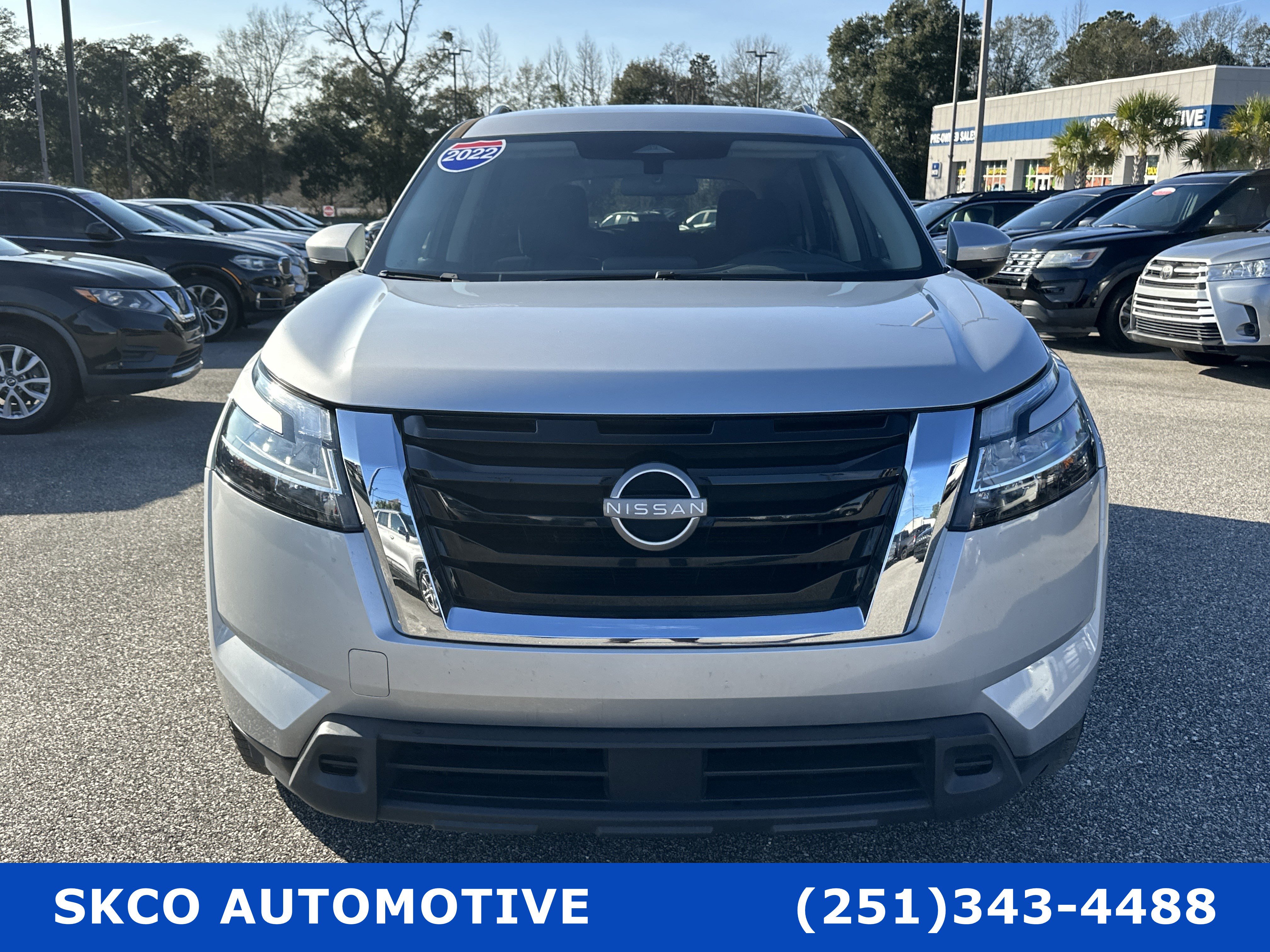 Used 2022 Nissan Pathfinder SV image 8