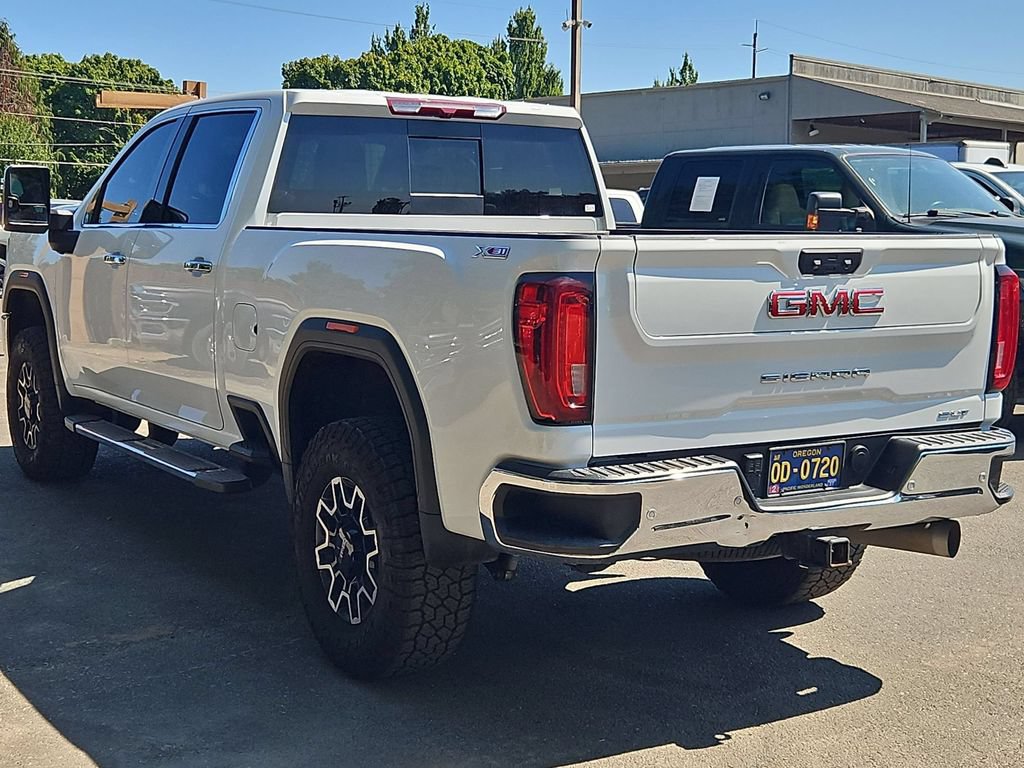 Used 2023 GMC Sierra 3500 SLT w/ SLT Premium Package AWD/4WD image 5