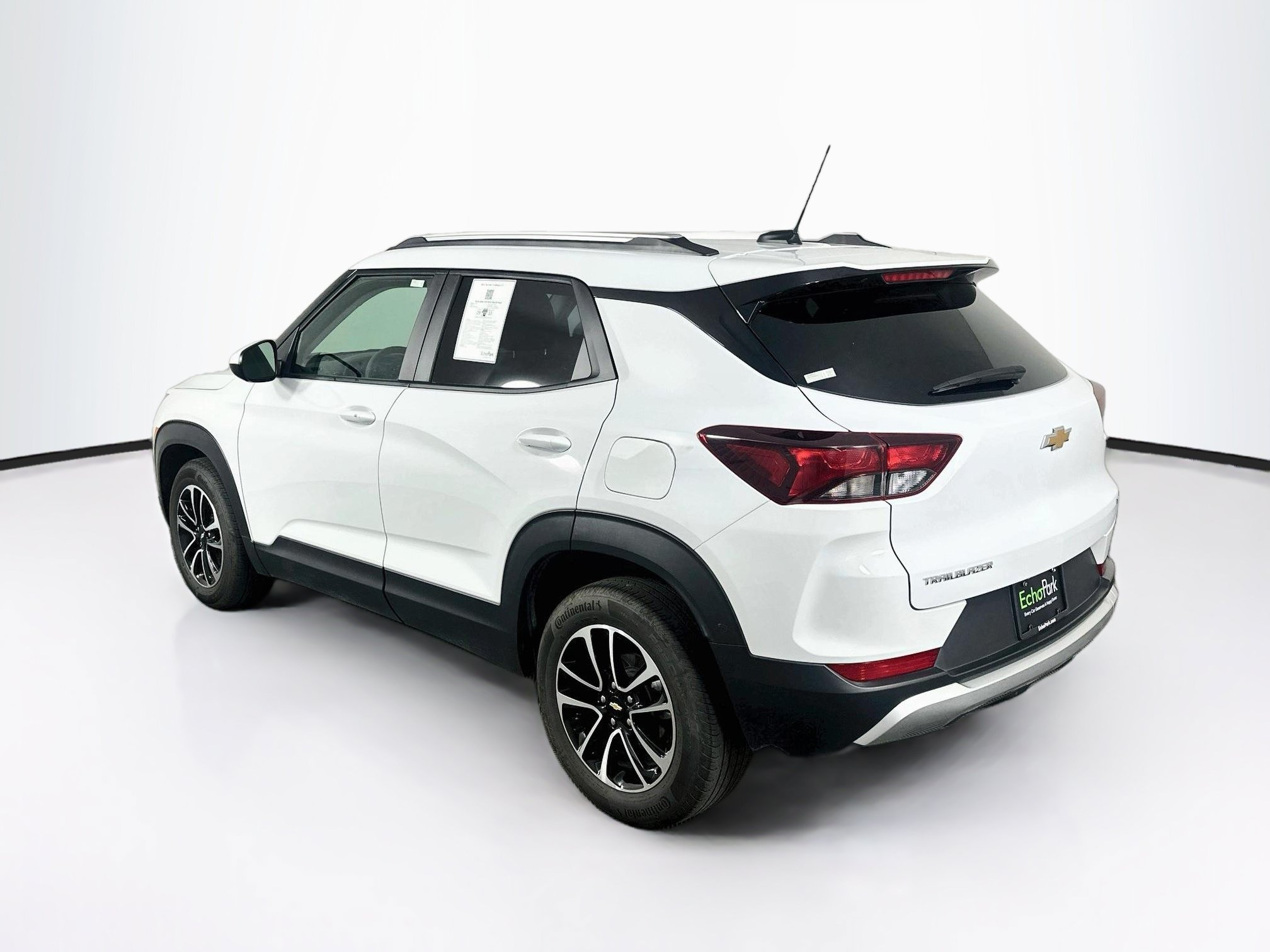 Used 2025 Chevrolet TrailBlazer LT FWD image 5