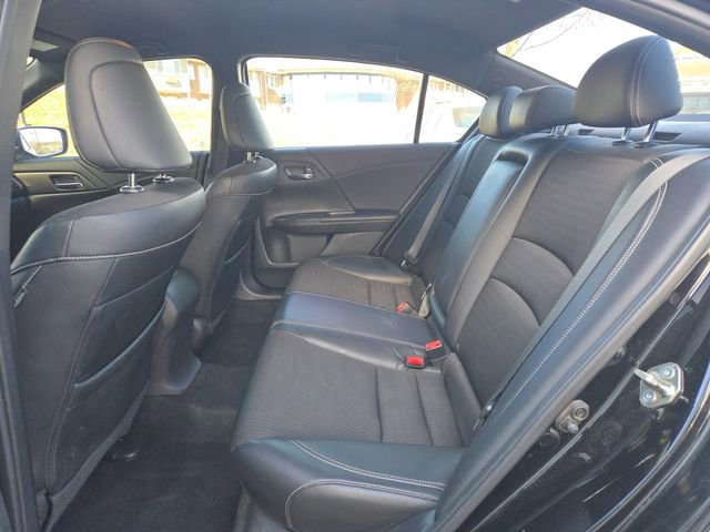 Used 2016 Honda Accord Sport image 16