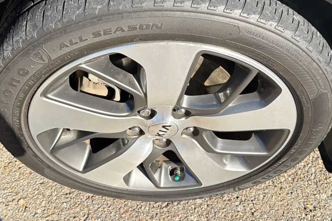 Used 2020 Kia Optima S FWD image 14