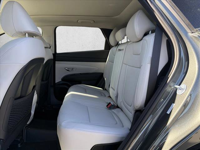 New 2025 Hyundai Tucson Limited image 12