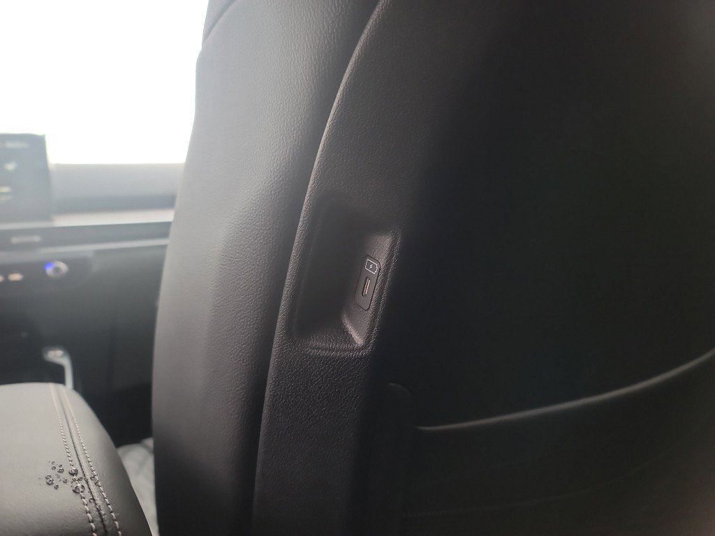 New 2026 Kia Sorento SX Prestige image 24