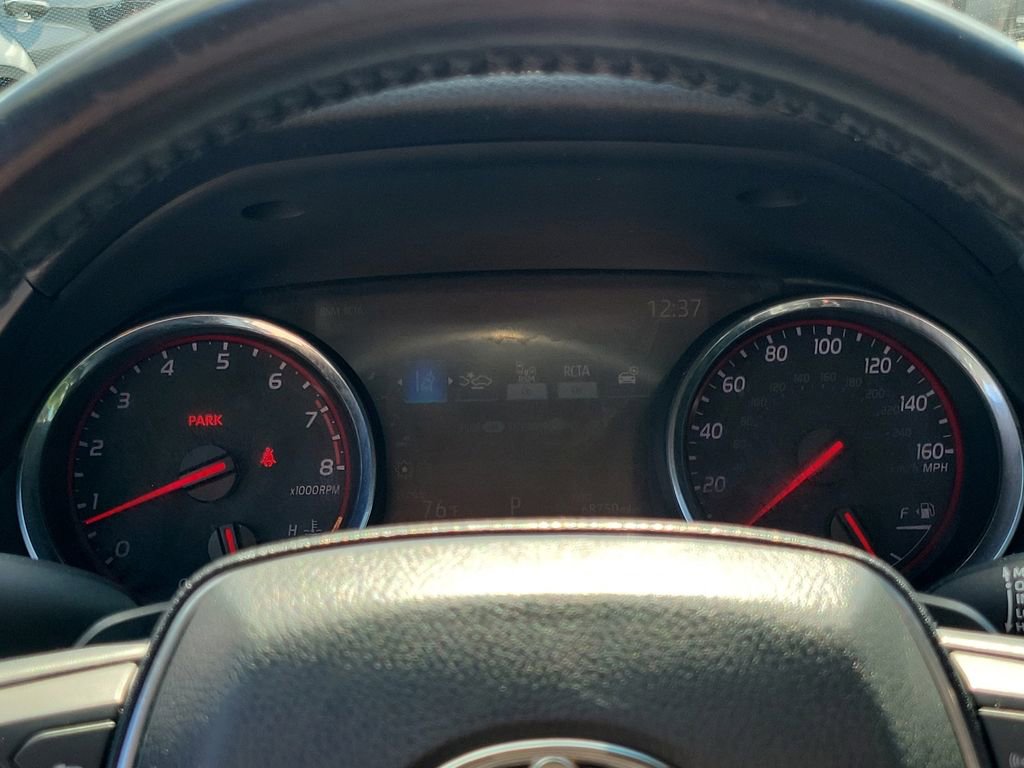 Used 2020 Toyota Camry XSE image 28