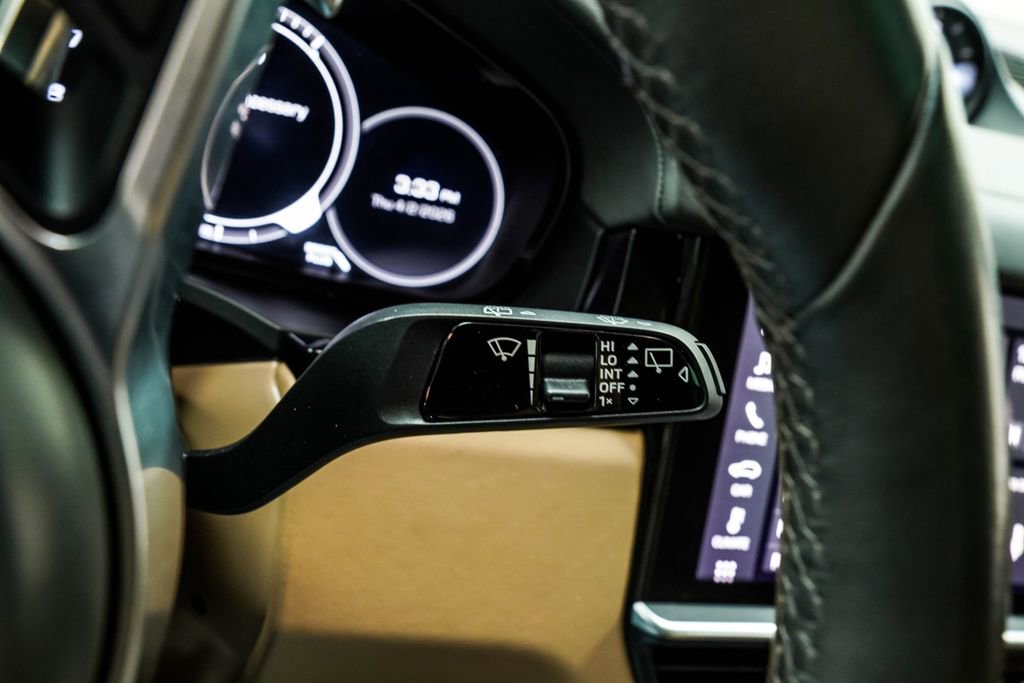 Used 2021 Porsche Cayenne S image 37