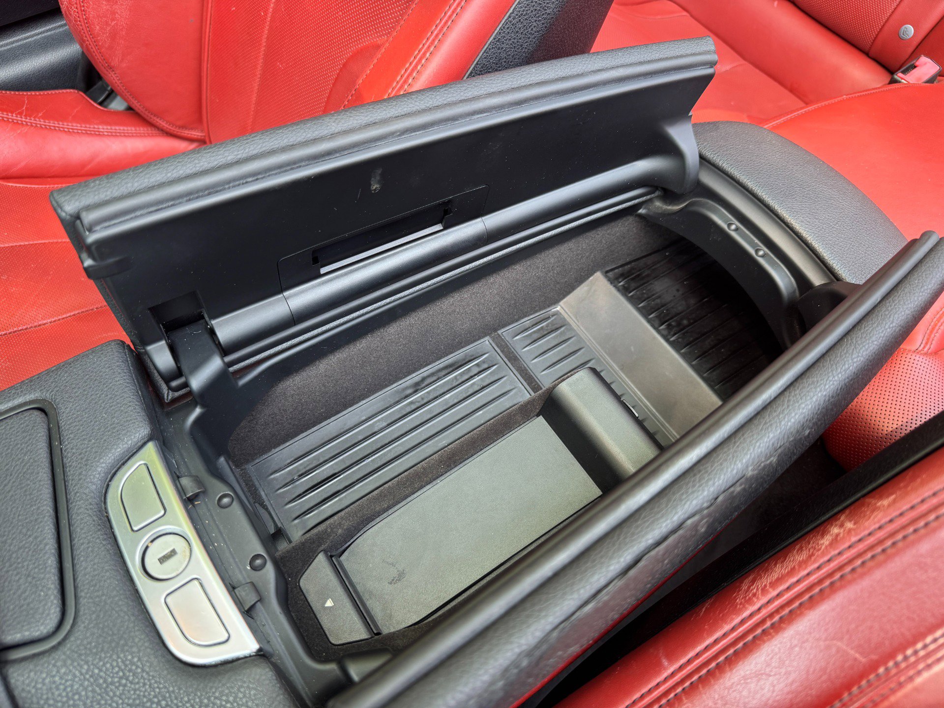 Used 2015 BMW M6 Convertible RWD image 46
