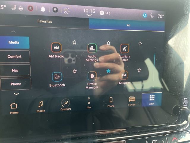 Used 2023 Jeep Wagoneer L Series II image 4