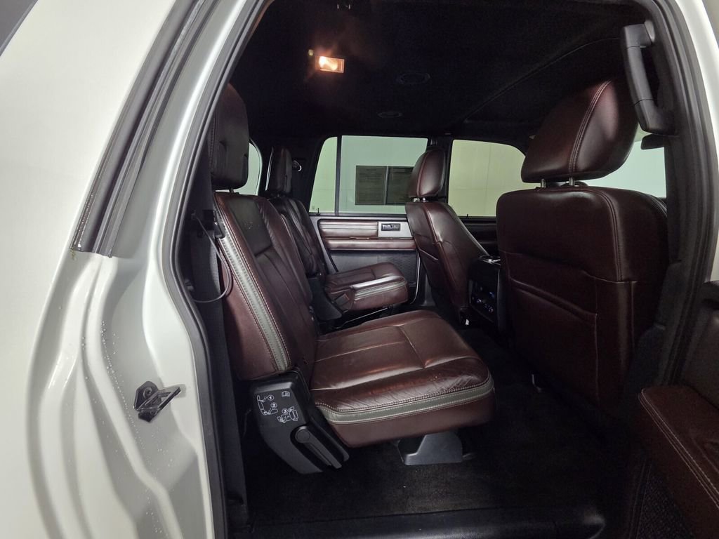 Used 2016 Ford Expedition EL Platinum image 30