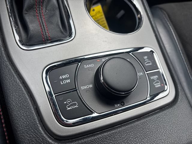 Used 2020 Jeep Grand Cherokee Trailhawk AWD/4WD image 15