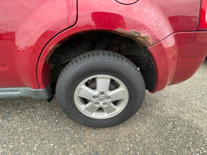 Used 2010 Ford Escape XLT AWD/4WD image 14
