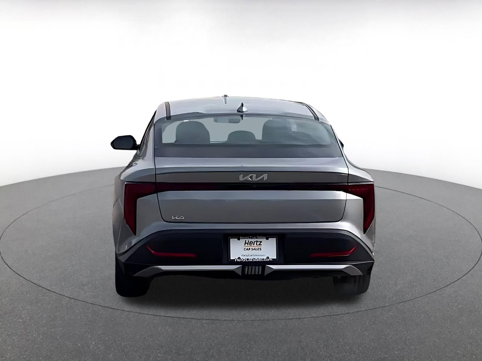 Used 2025 Kia K4 LXS image 12