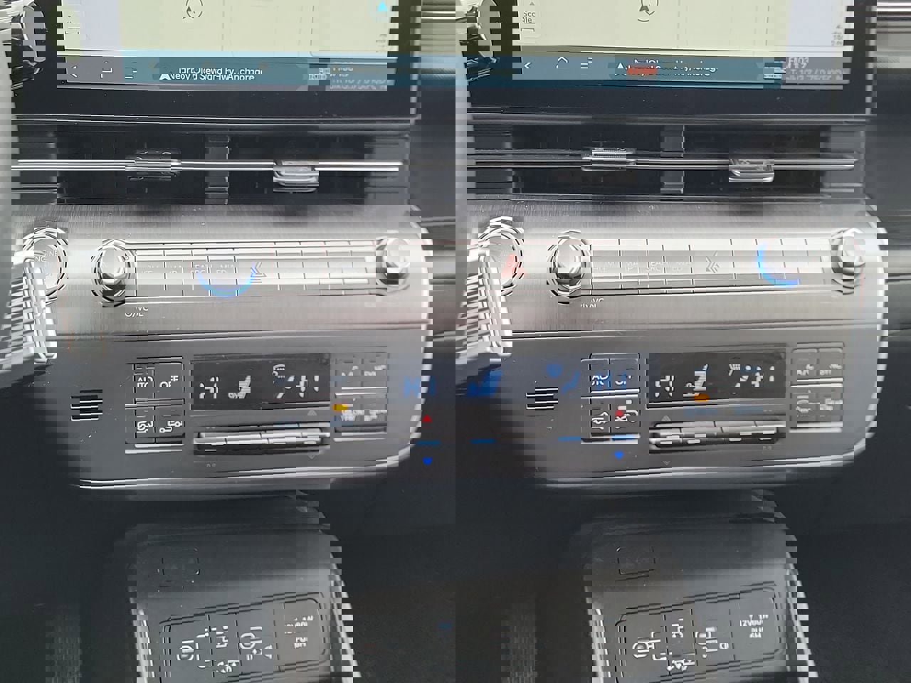 Certified 2024 Hyundai Kona SEL w/ Convenience Package image 20