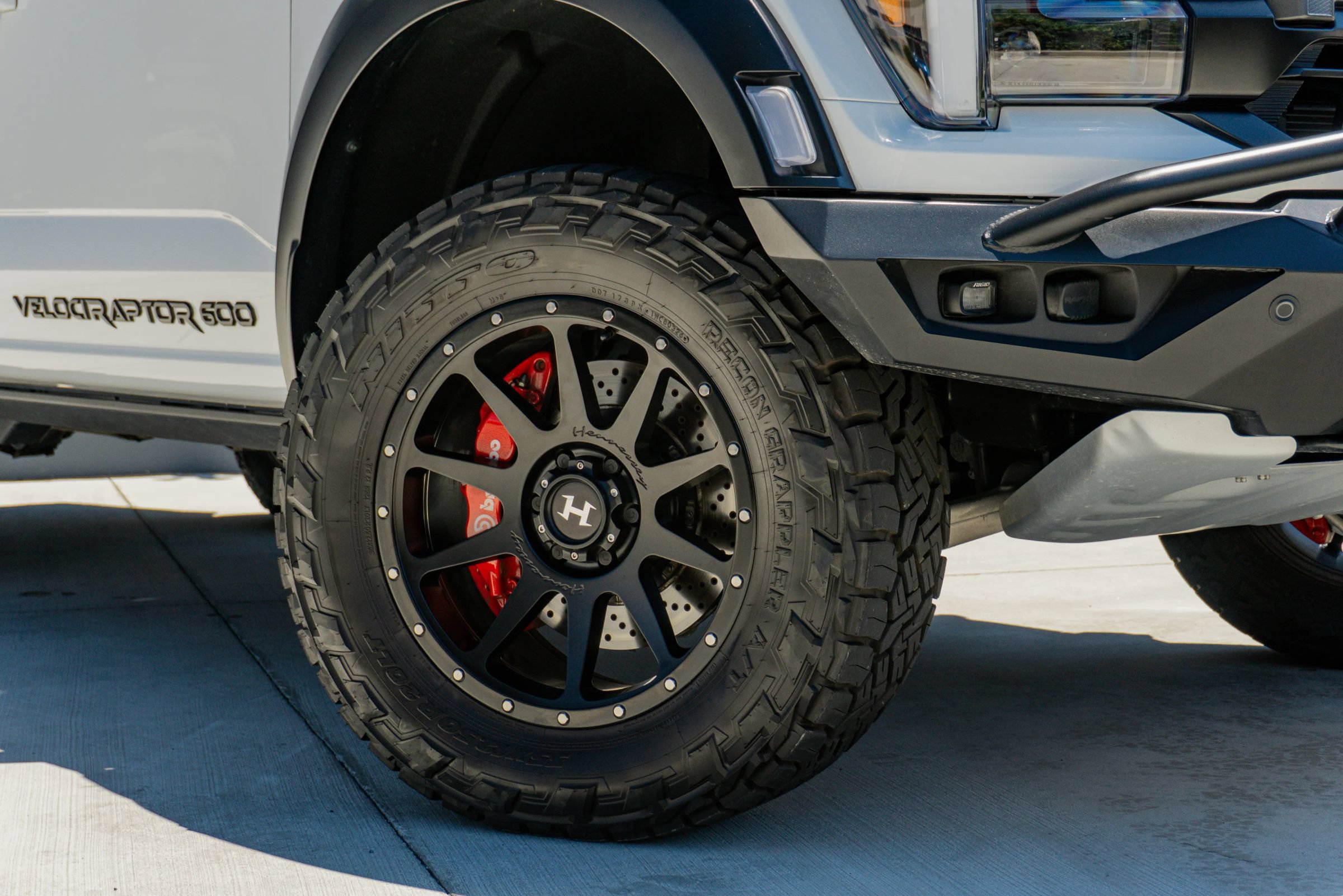 Used 2025 Ford F150 Raptor AWD/4WD image 38