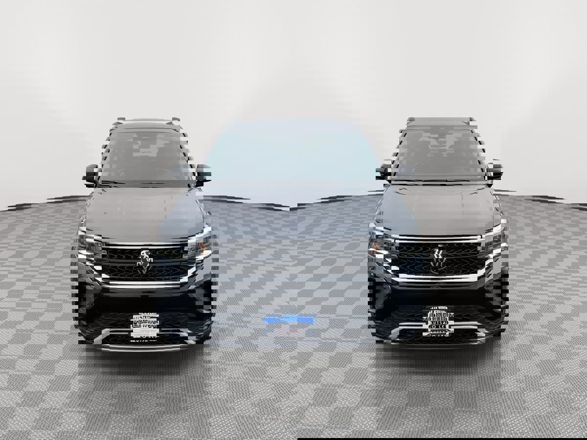 Used 2024 Volkswagen Taos S image 2