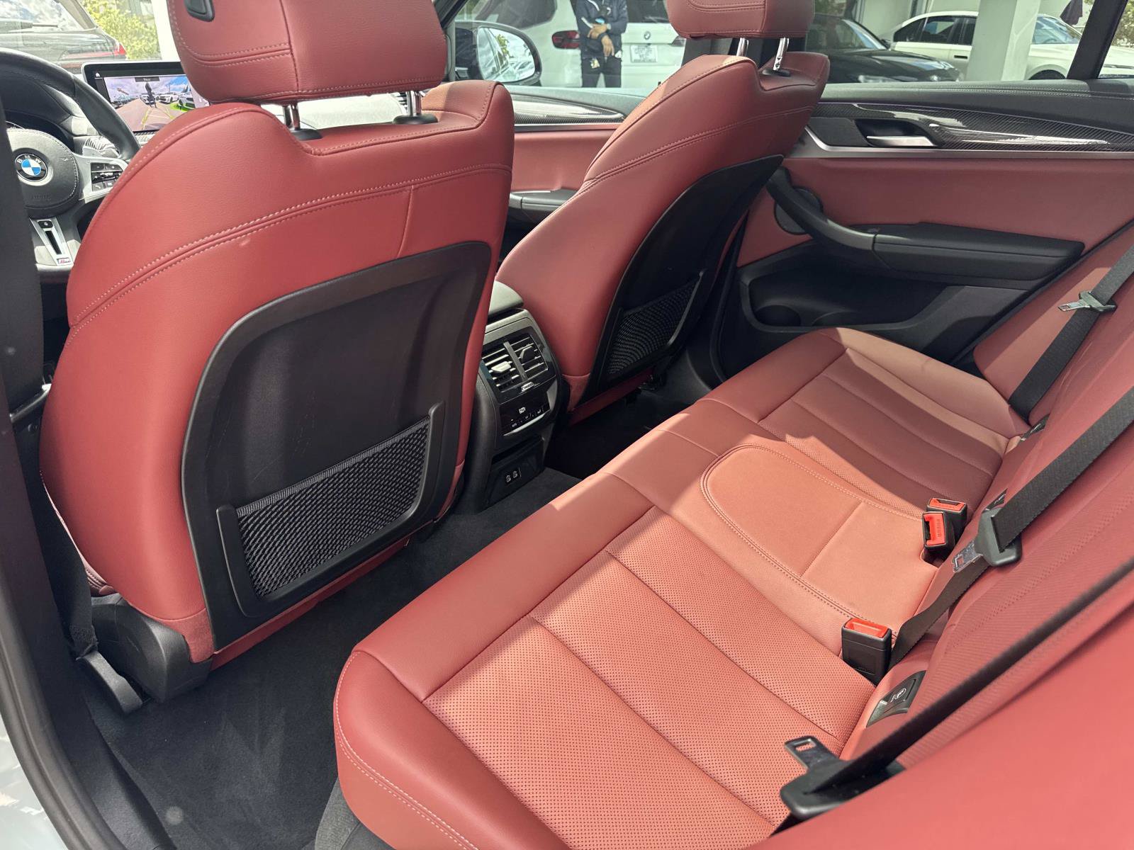 Certified 2024 BMW X4 M40i w/ Premium Package AWD/4WD image 10