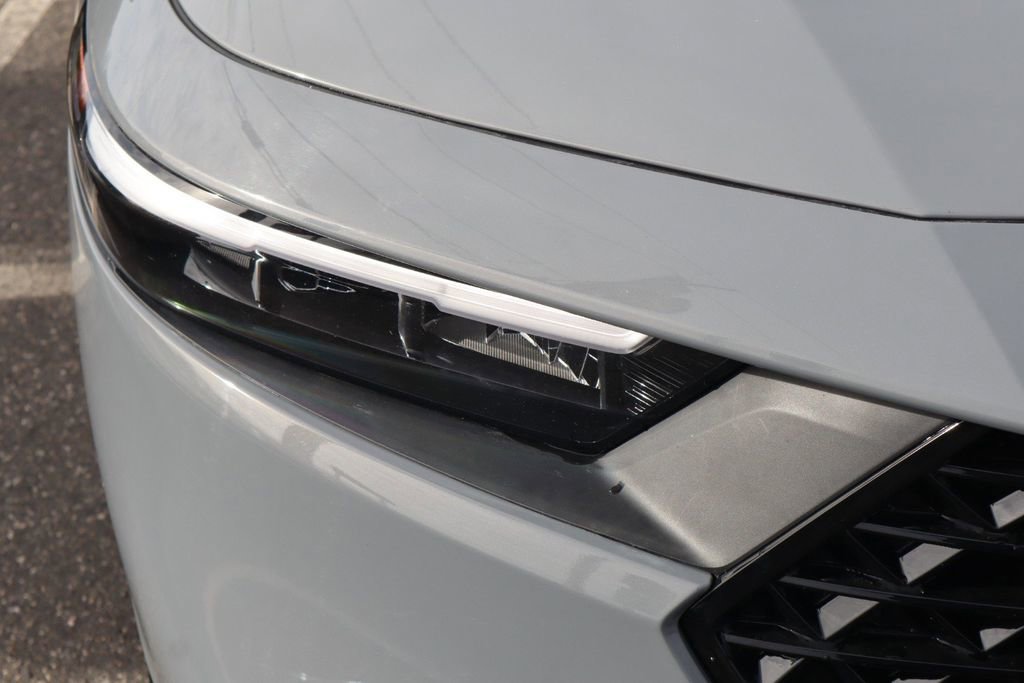 Used 2024 Honda Accord Sport image 11