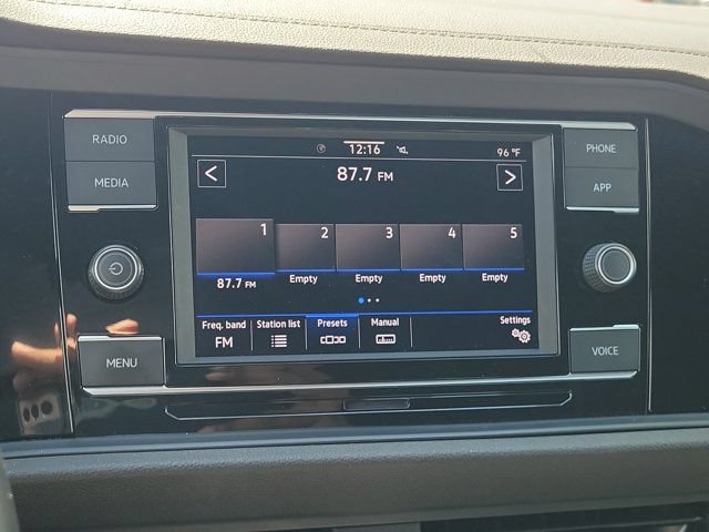 Certified 2023 Volkswagen Jetta Sport FWD image 19