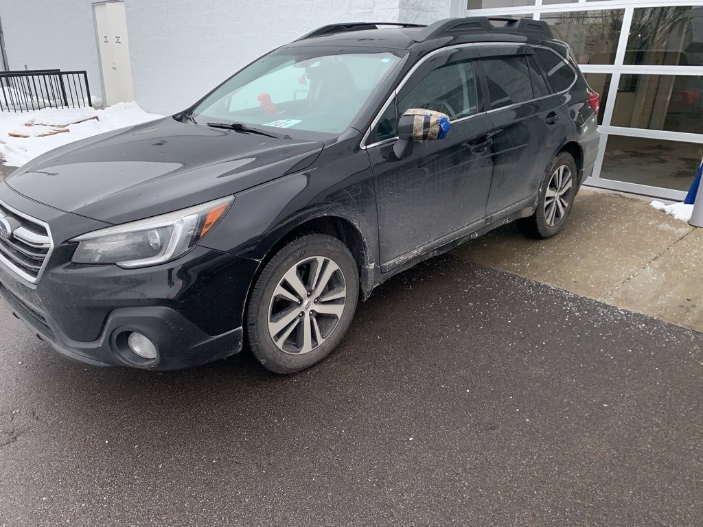 Used 2018 Subaru Outback 2.5i Limited image 2