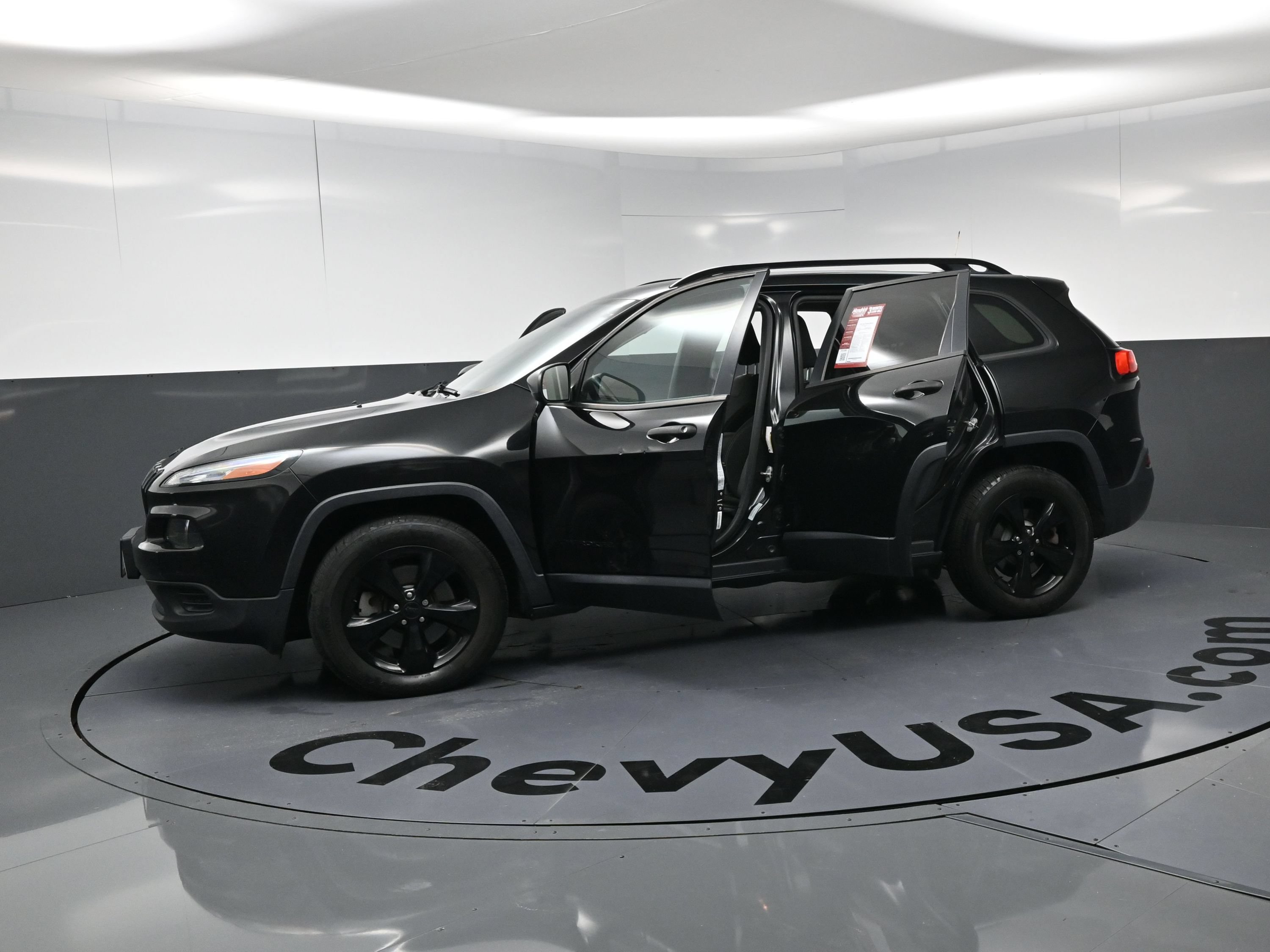 Used 2016 Jeep Cherokee Sport w/ Cold Weather Group AWD/4WD image 21
