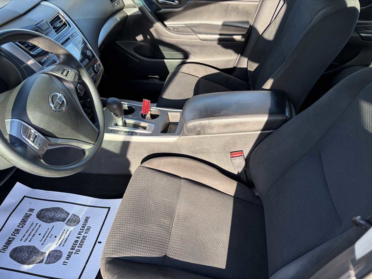 Used 2015 Nissan Altima 2.5 S w/ Special Edition Package FWD image 10