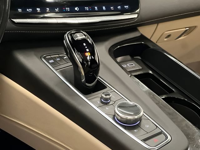 Used 2023 Cadillac Escalade Premium Luxury w/ Performance Package AWD/4WD image 23
