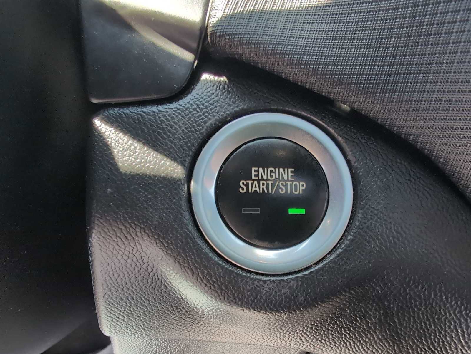 Used 2023 Chevrolet Equinox RS FWD image 16