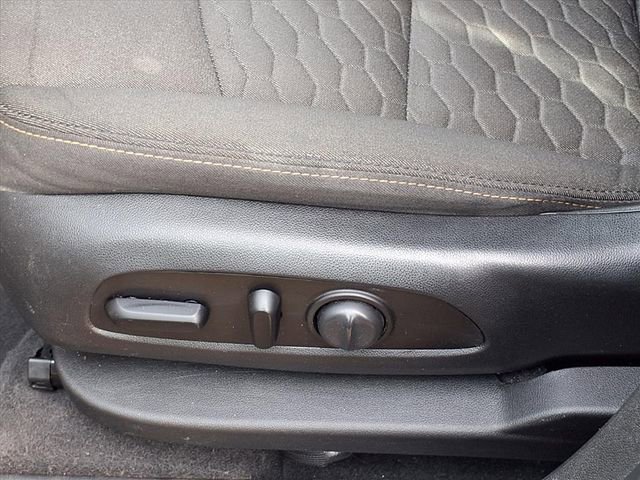 Certified 2020 Chevrolet Equinox LT w/ Driver Convenience Package image 4