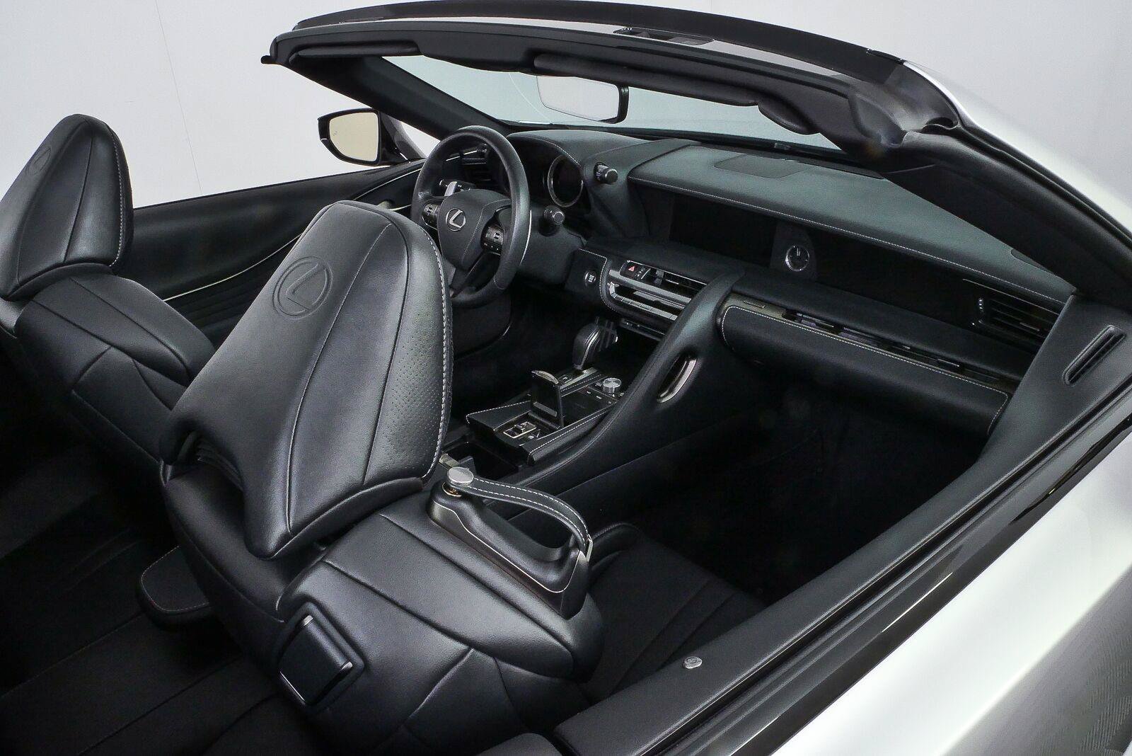 Used 2021 Lexus LC 500 Convertible w/ Touring Package RWD image 26