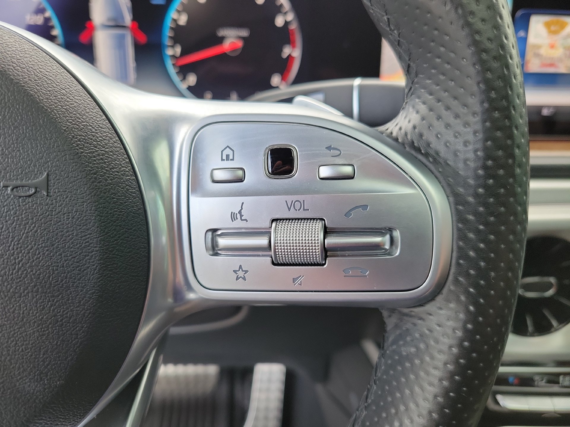 Used 2020 Mercedes-Benz G 550 image 30