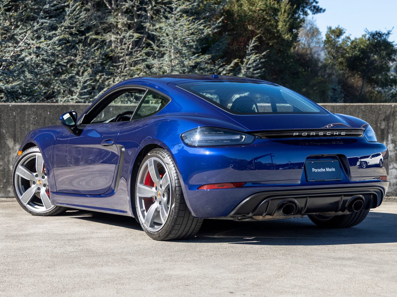 Used 2025 Porsche 718 Cayman GTS RWD image 3