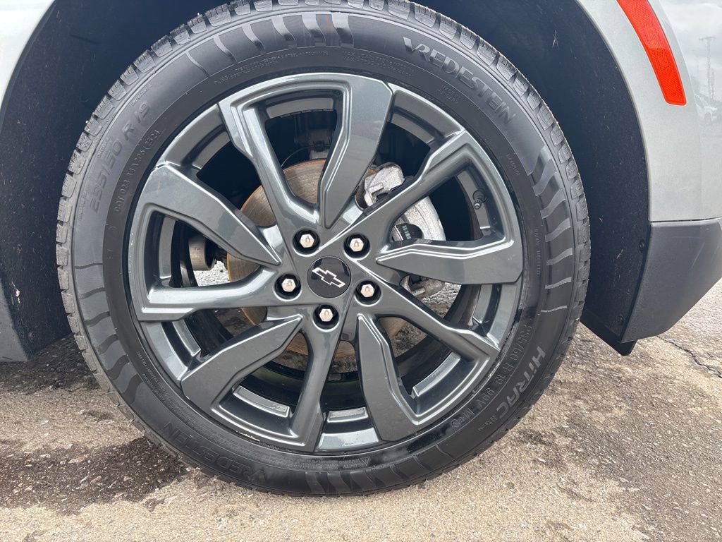 Used 2024 Chevrolet Equinox RS AWD/4WD image 9