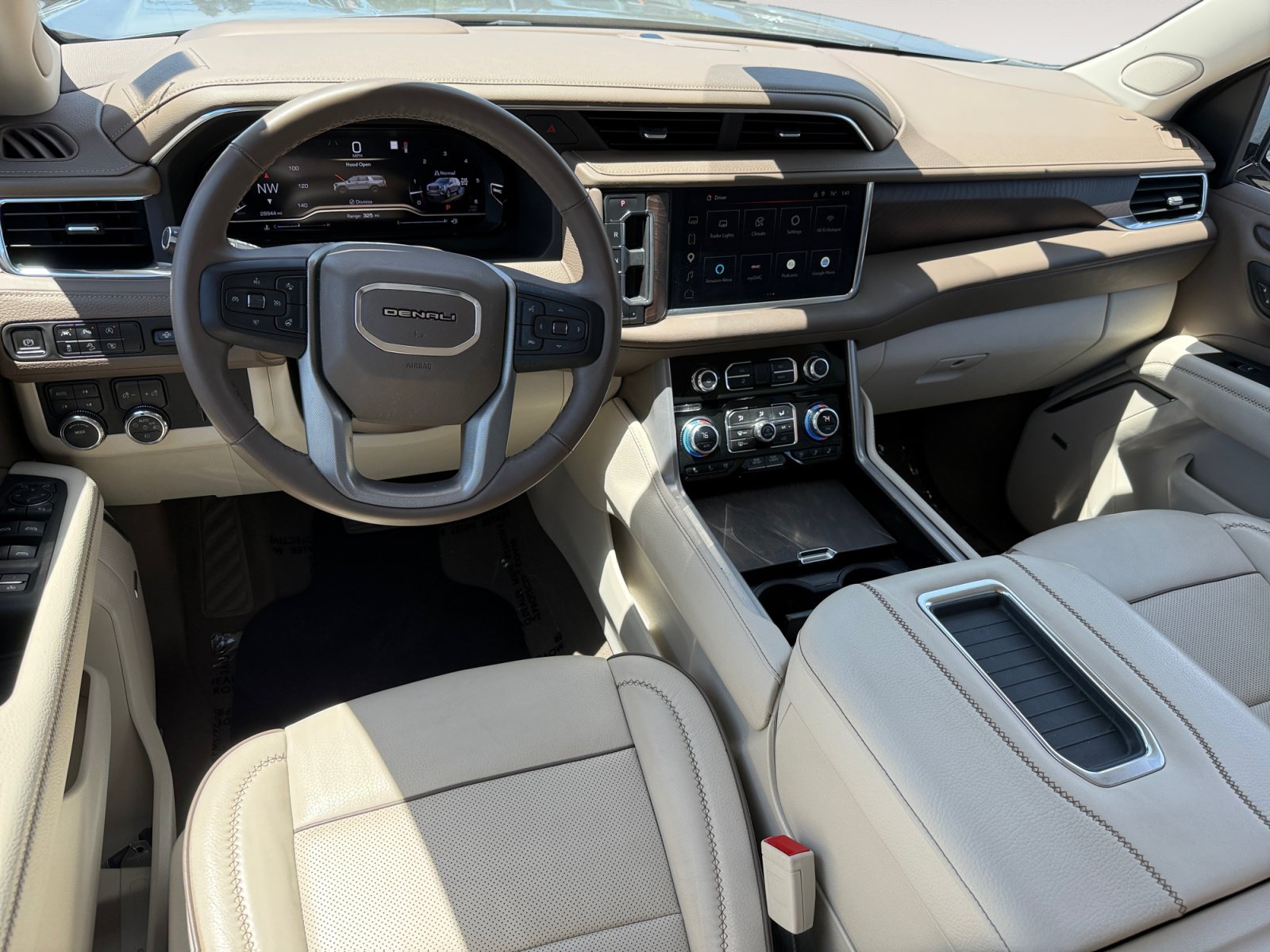 Used 2023 GMC Yukon Denali AWD/4WD image 15
