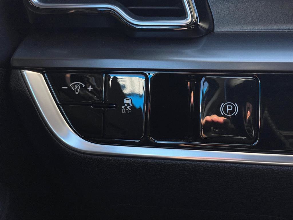 Used 2023 Kia Sportage EX image 18