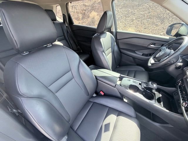 Certified 2024 Nissan Rogue SV w/ SV Premium Package FWD image 31