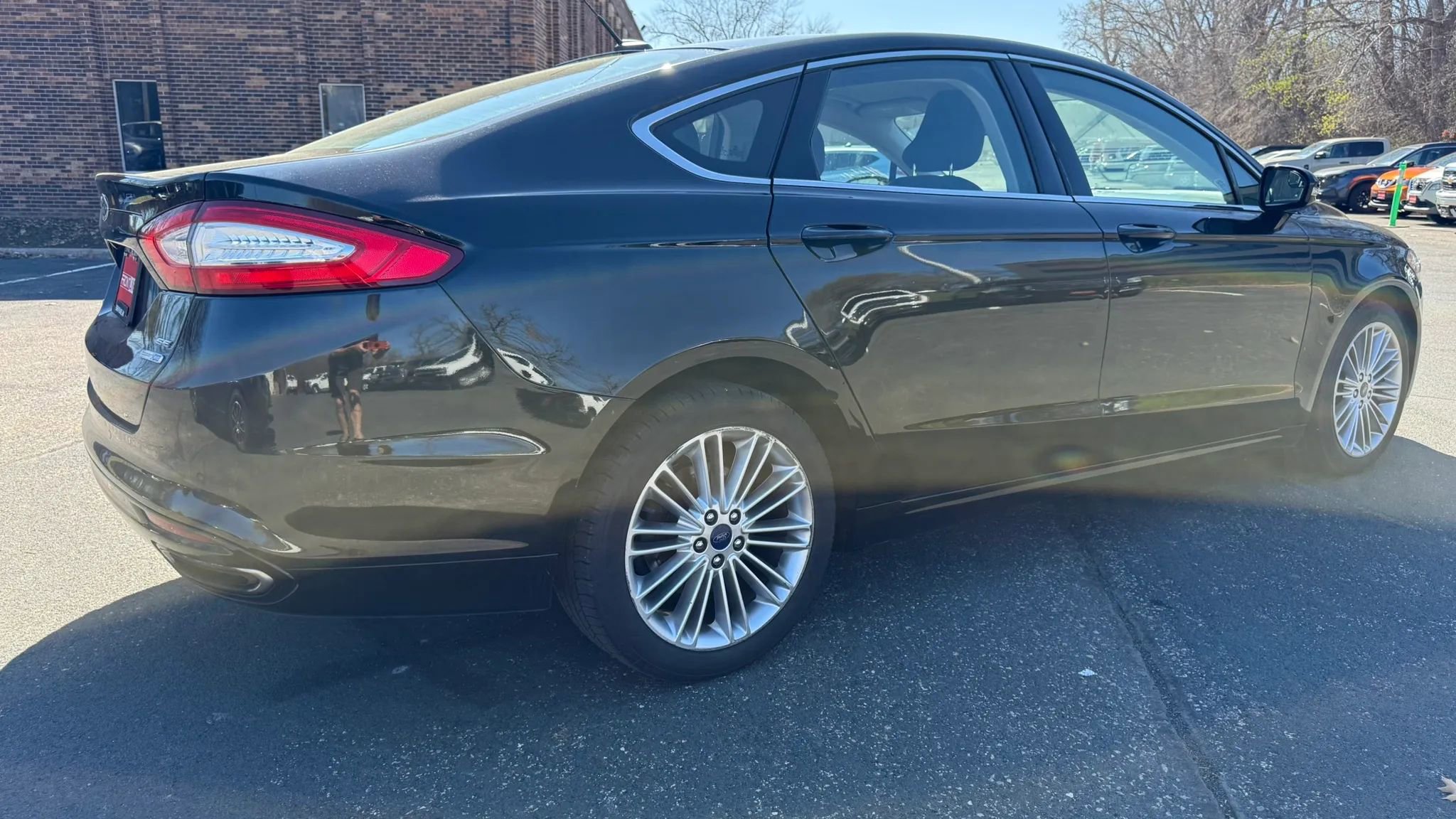 Used 2016 Ford Fusion SE w/ Equipment Group 202A AWD/4WD image 10