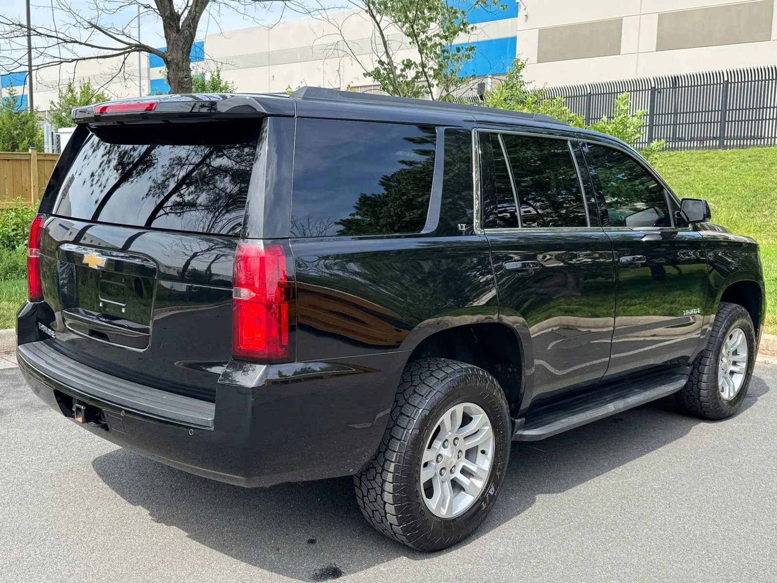Used 2019 Chevrolet Tahoe LT AWD/4WD image 9