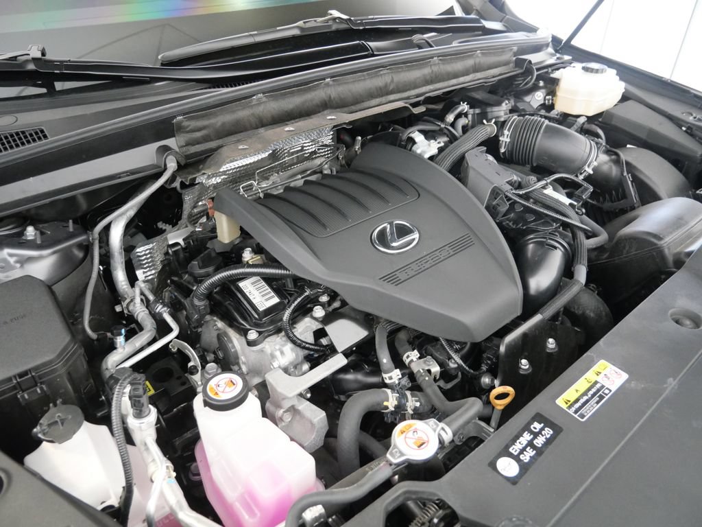 Certified 2025 Lexus RX 500h F Sport AWD/4WD image 12
