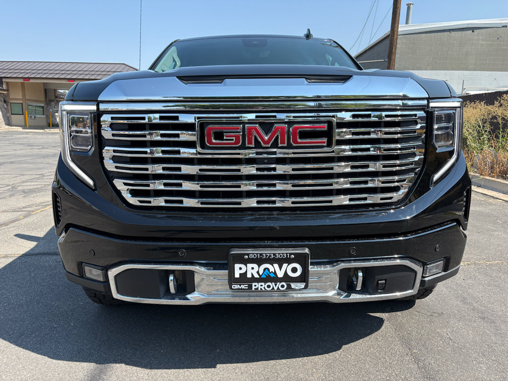 Used 2023 GMC Sierra 1500 Denali w/ Denali Reserve Package AWD/4WD image 14